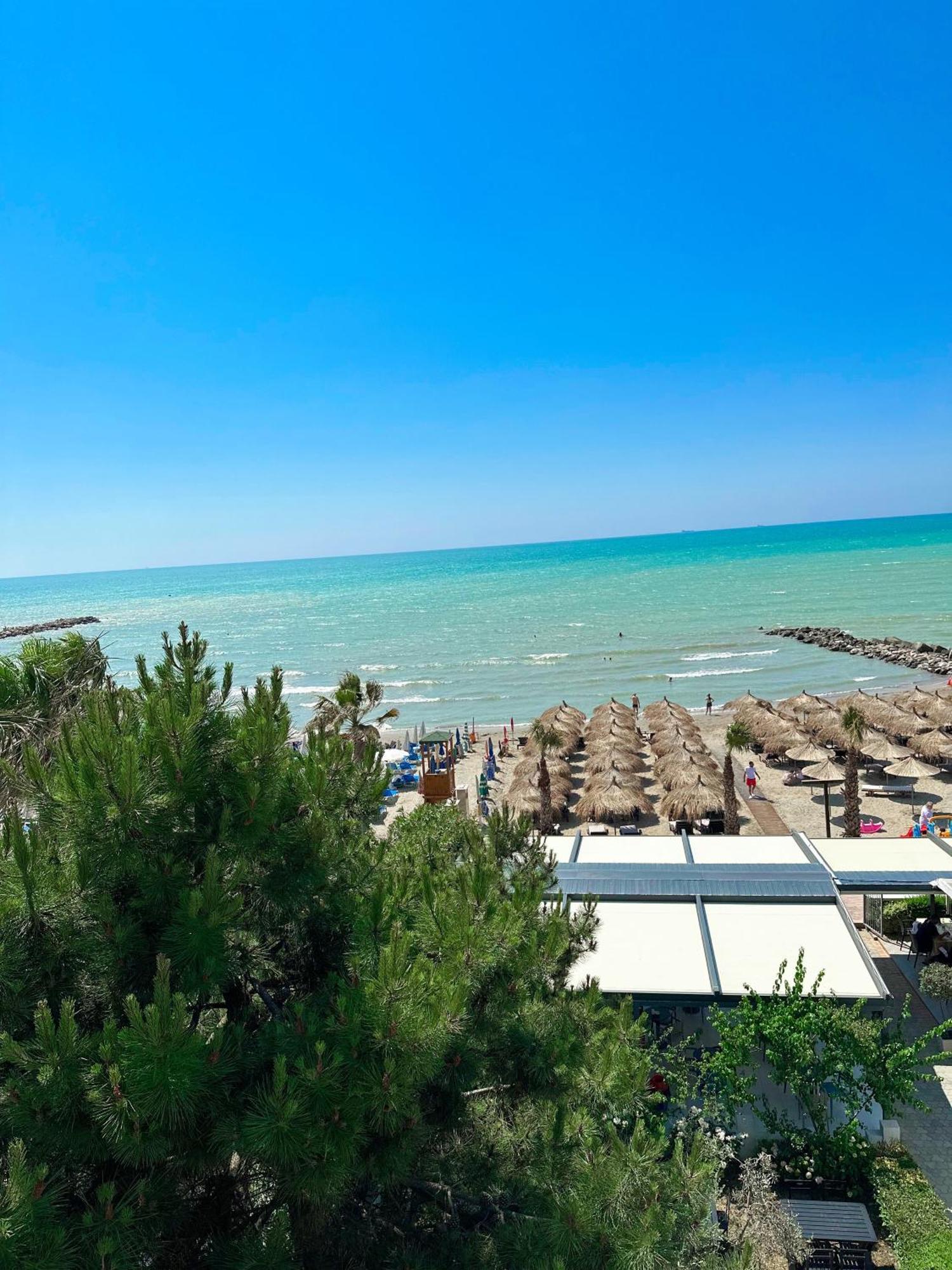Okej Hotel Golem  Εξωτερικό φωτογραφία