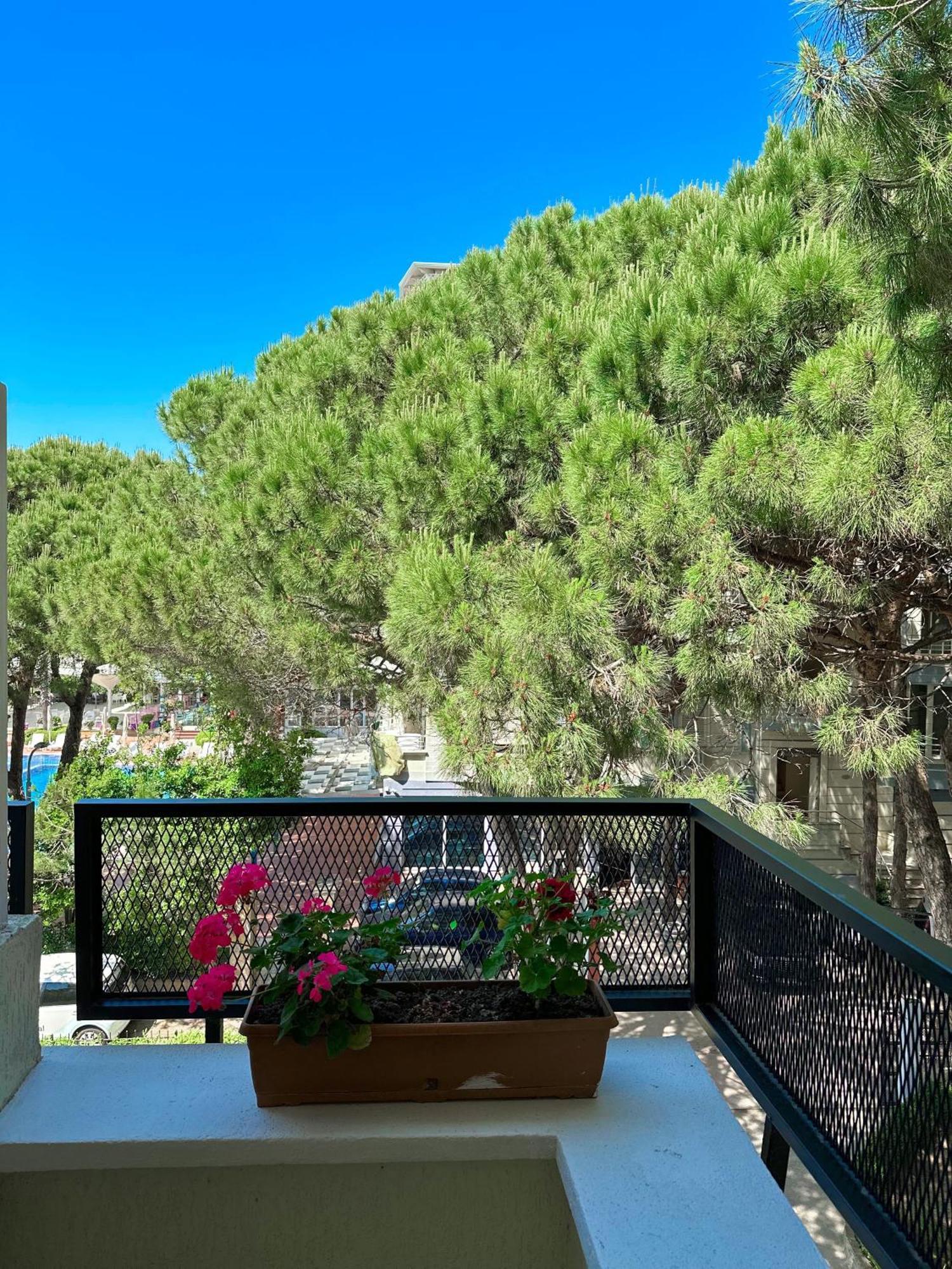 Okej Hotel Golem  Εξωτερικό φωτογραφία