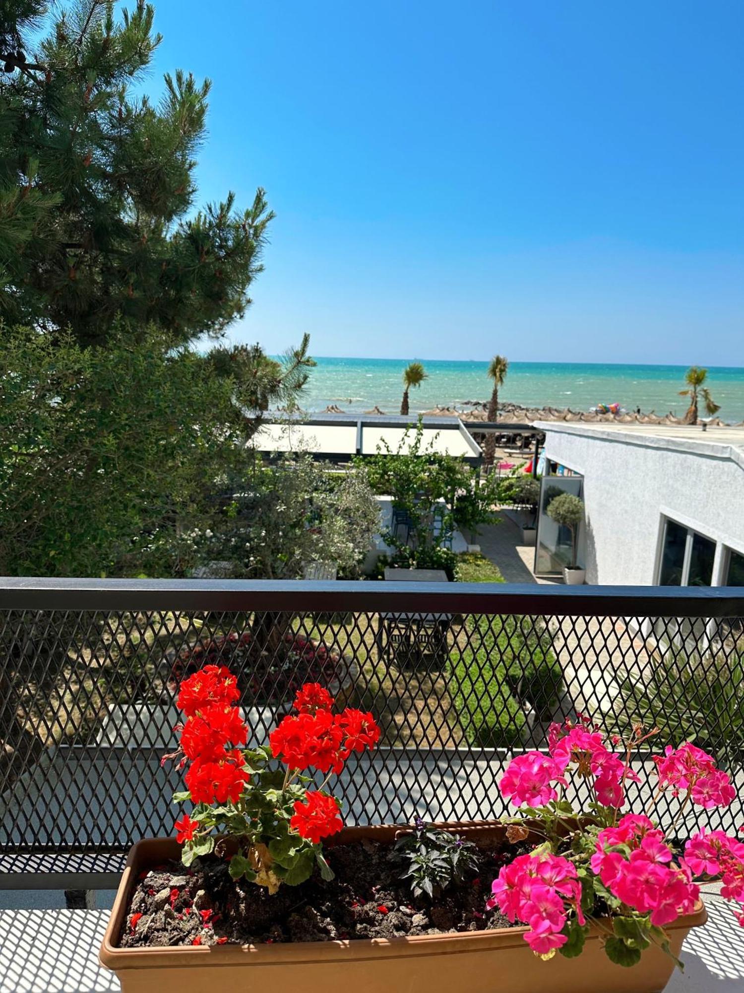 Okej Hotel Golem  Εξωτερικό φωτογραφία