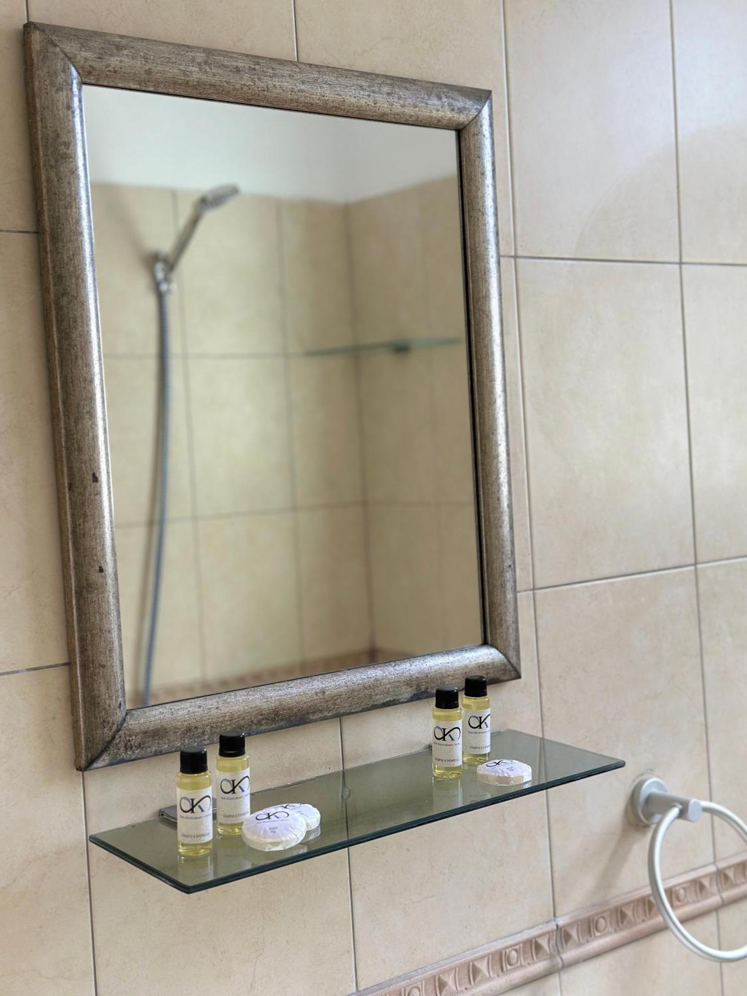 Okej Hotel Golem  Δωμάτιο φωτογραφία